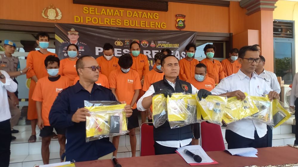 Polres Buleleng mengungkap 14 pelaku penyalahgunaan narkotika secara terpisah.