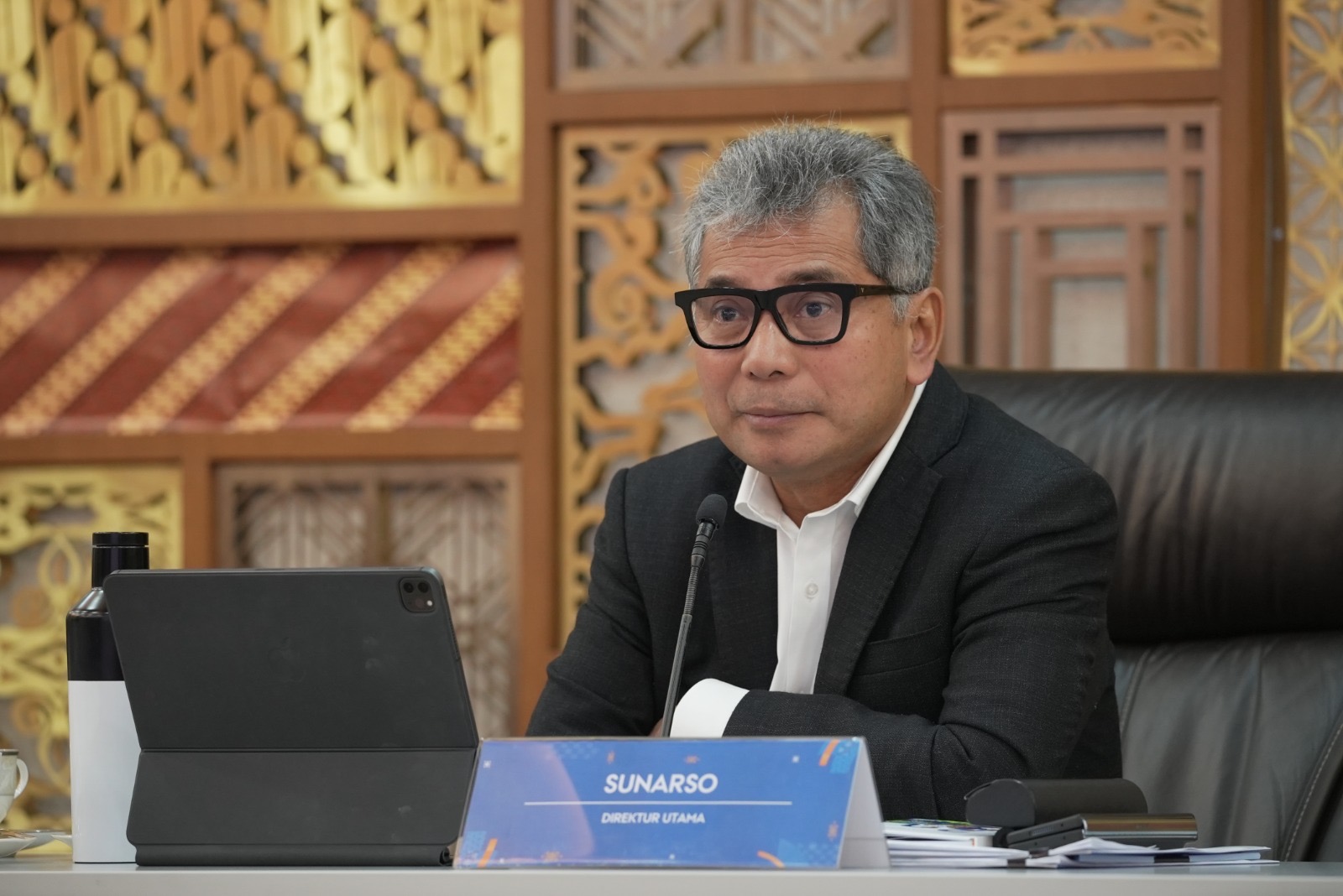 Direktur Utama BRI Sunarso pada konferensi pers Kinerja Keuangan BRI Triwulan III 2024 di Jakarta, Senin (30/10).