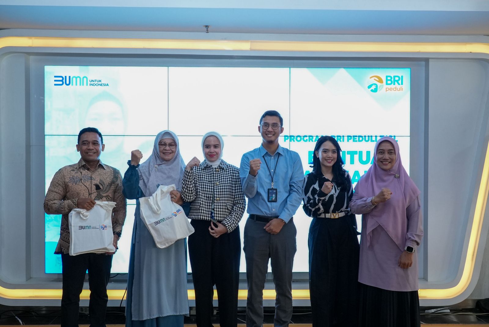 Kegiatan pelatihan dan pendampingan sertifikasi halal bagi UMKM yang digelar Bank Rakyat Indonesia (BRI).