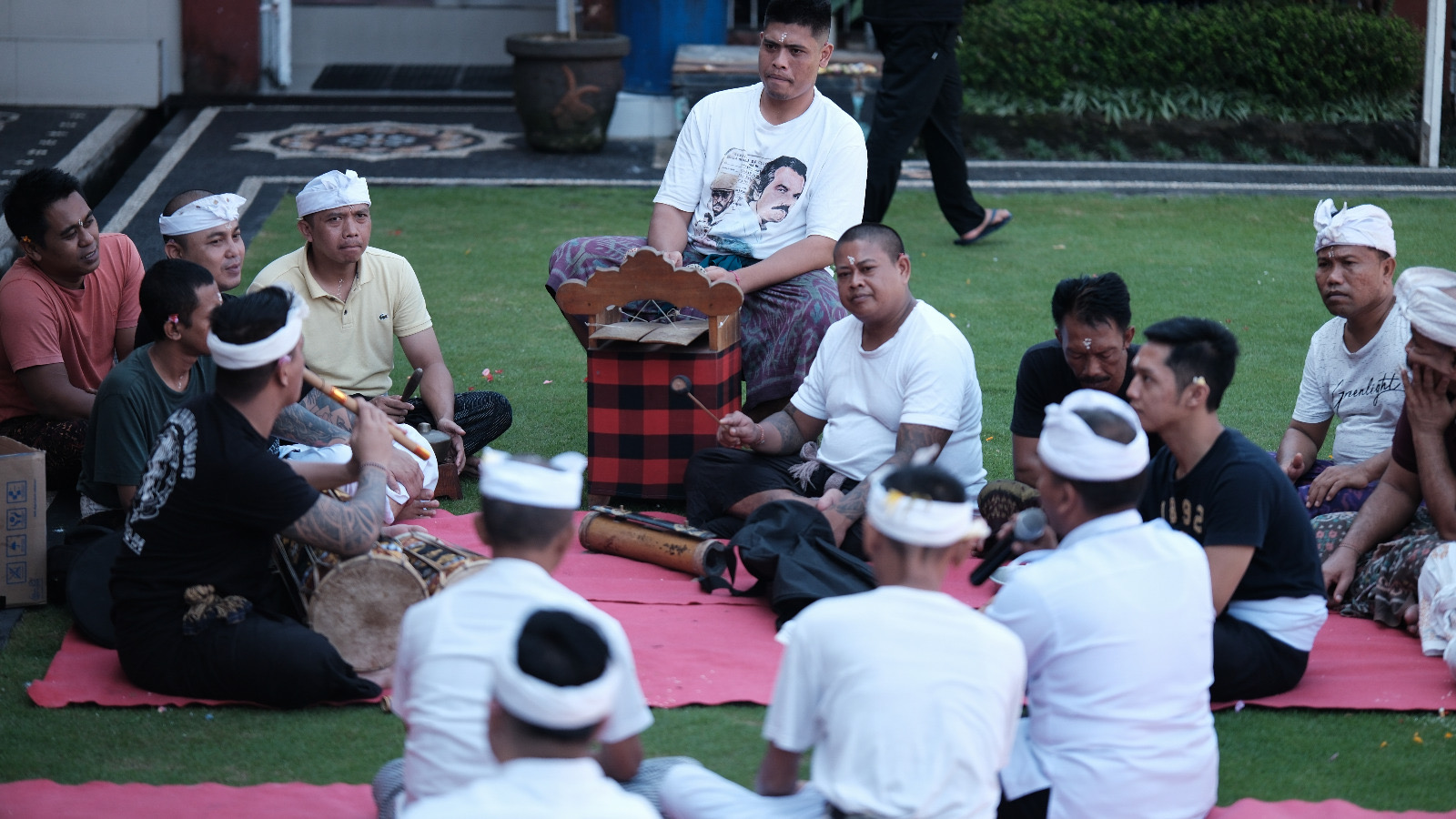 BAKAT SENI : Aktivitas latihan Geguntangan yang dilakukan warga binaan di Lapas Tabanan.