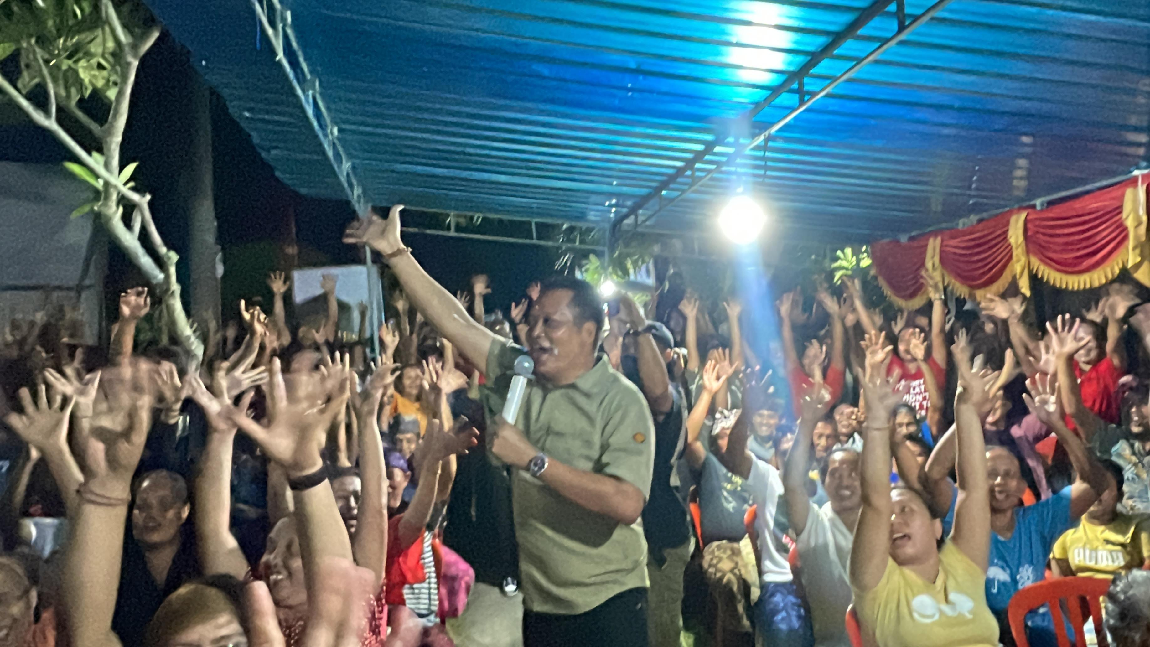 Kampanye Kembang Hartawan dan I Gede Ngurah Patriana Krisna (Bang Ipat) di Desa Yehkuning, Kecamatan Jembrana, Kabupaten Jembrana.