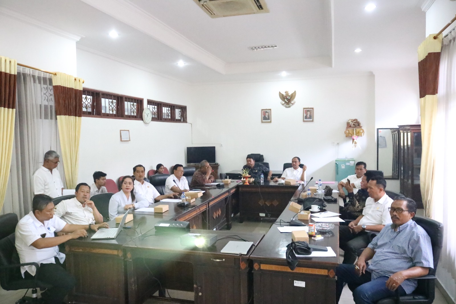 Rapat internal pembahasan&nbsp;Rancangan Peraturan Daerah (Ranperda) tentang Penanggulangan Bencana.