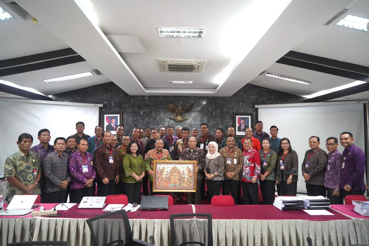 EVALUASI : Pj Bupati Klungkung I Nyoman Jendrika Hadiri Evaluasi Triwulan IV di Kemendagri