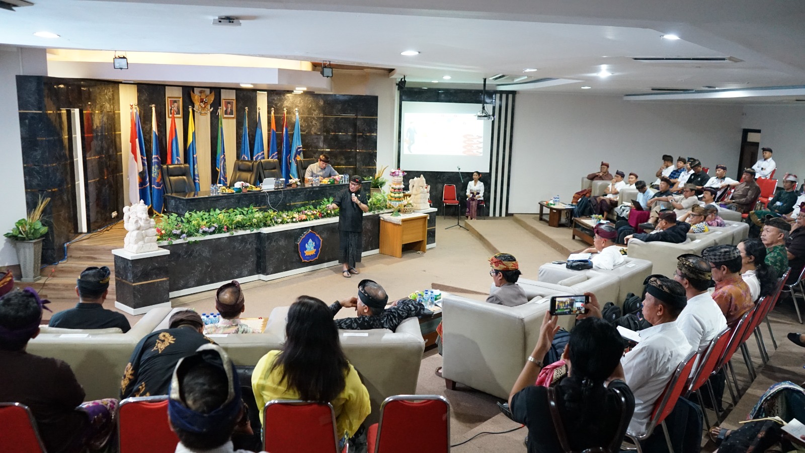 perumusan lima sasaran strategis untuk mendukung transformasi kelembagaan menuju Perguruan Tinggi Negeri Berbadan Hukum (PTN BH)