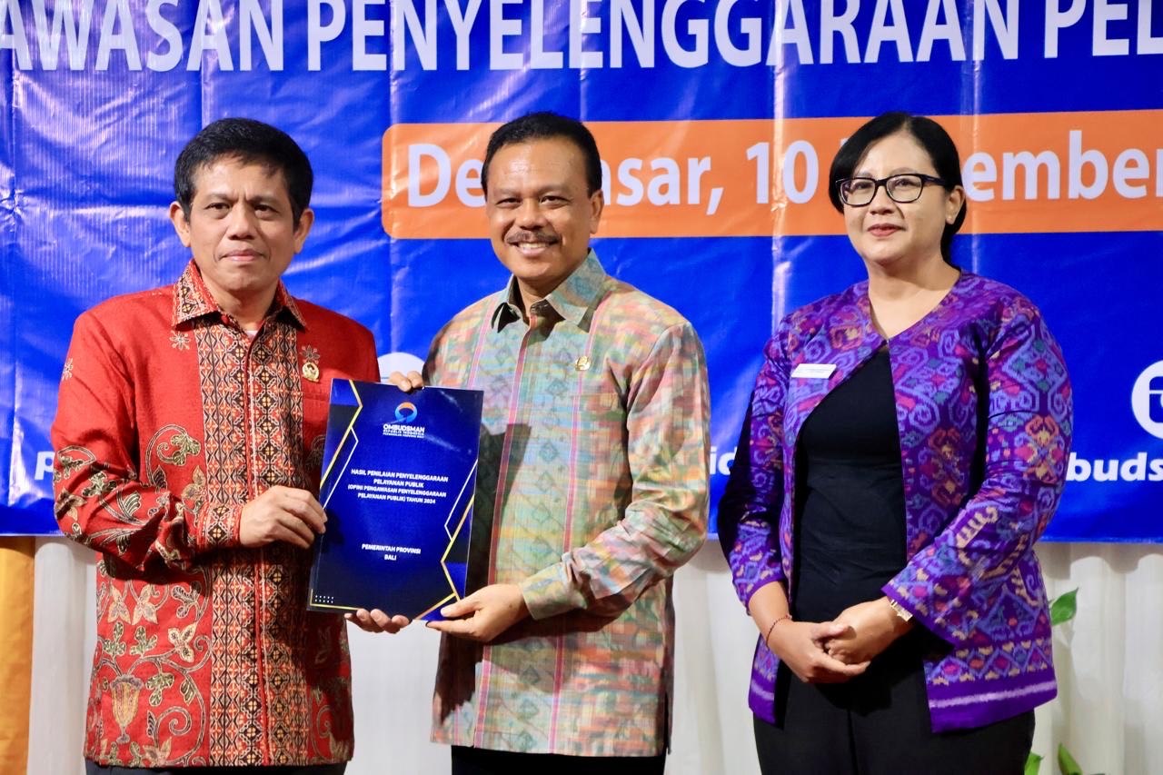 PENURUNAN : Acara Anugerah Keterbukaan Informasi Publik 2024