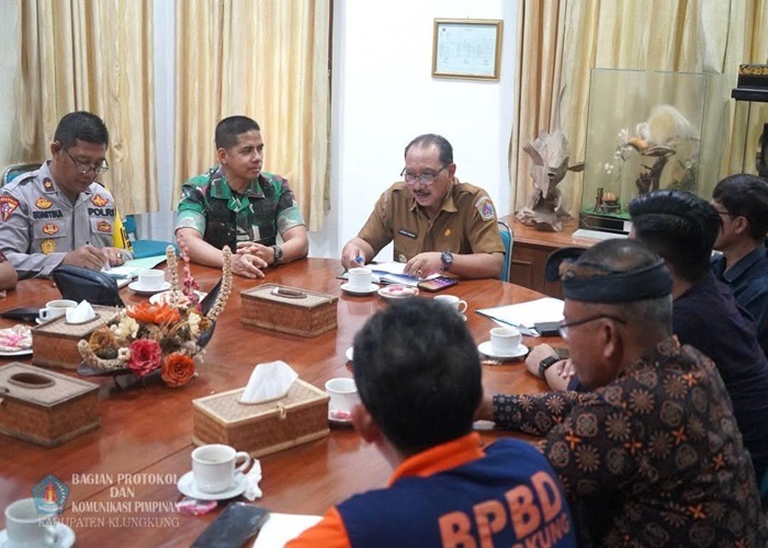 ANTISIPASI : Rapat Tim Terpadu Penanganan Konflik Sosial di Kantor Bupati Klungkung, Senin (16/12/2024).&nbsp;