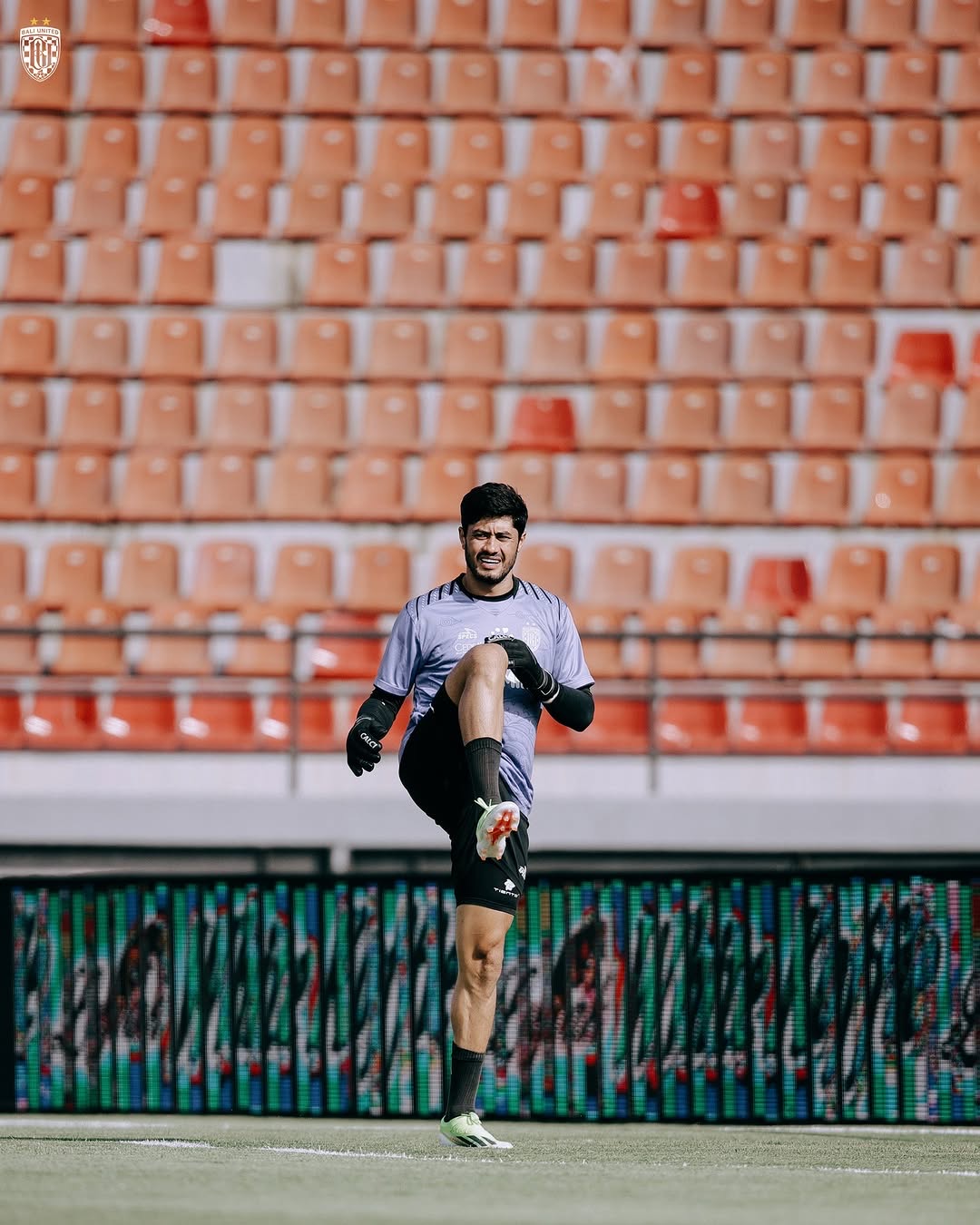 CLEAN SHEET : Kiper Bali United Adilson Maringa berhasil catatkan clean sheet di akhir tahun 2024.