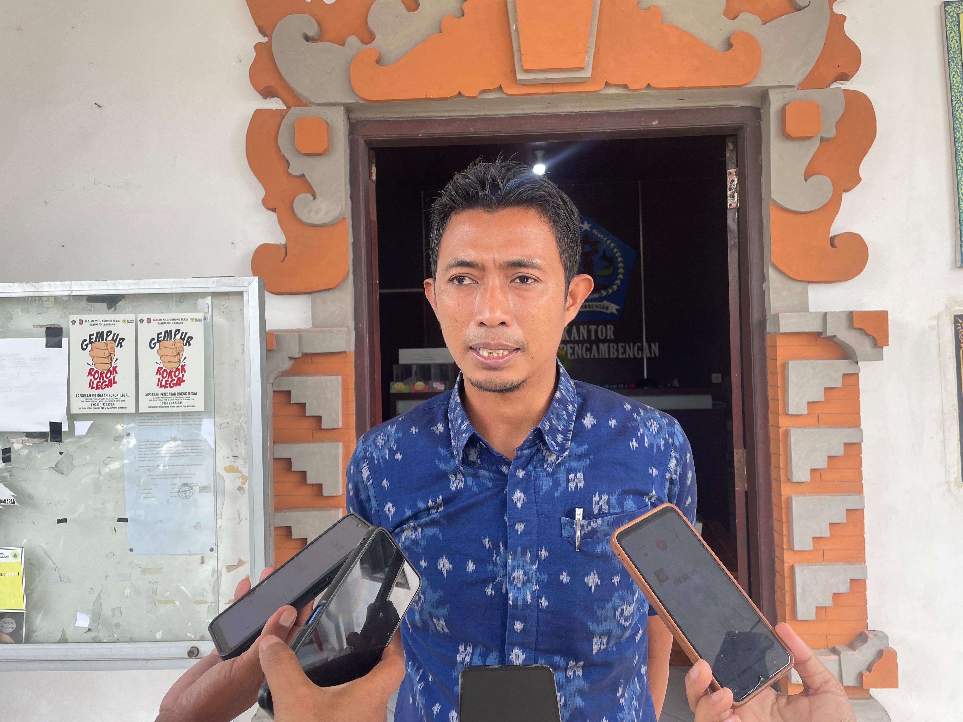 Kepala Desa Pengambengan, Kamaruzzaman