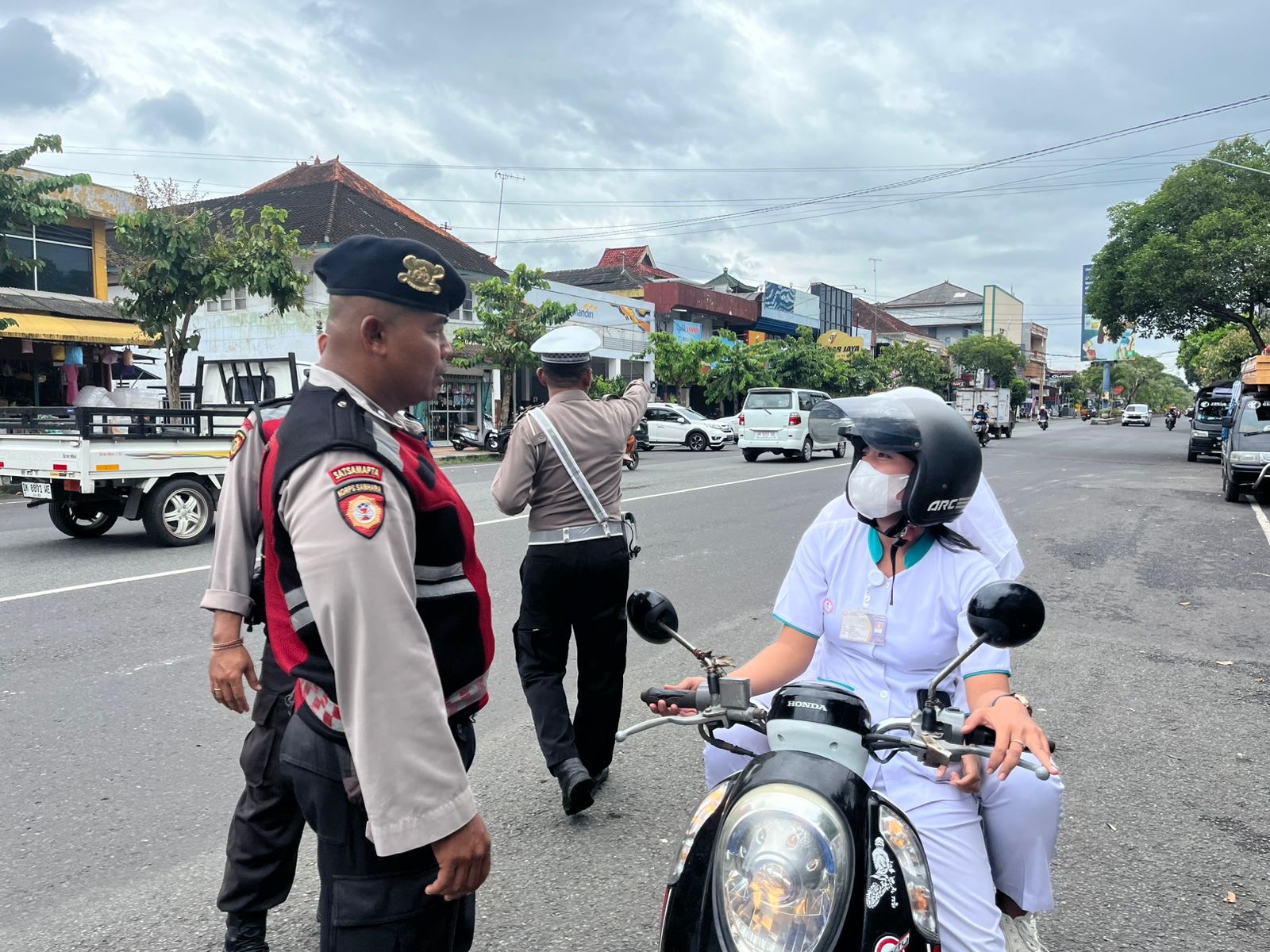 Satlantas Polres Jembrana saat melakukan Operasi Keselamatan Agung 2025.