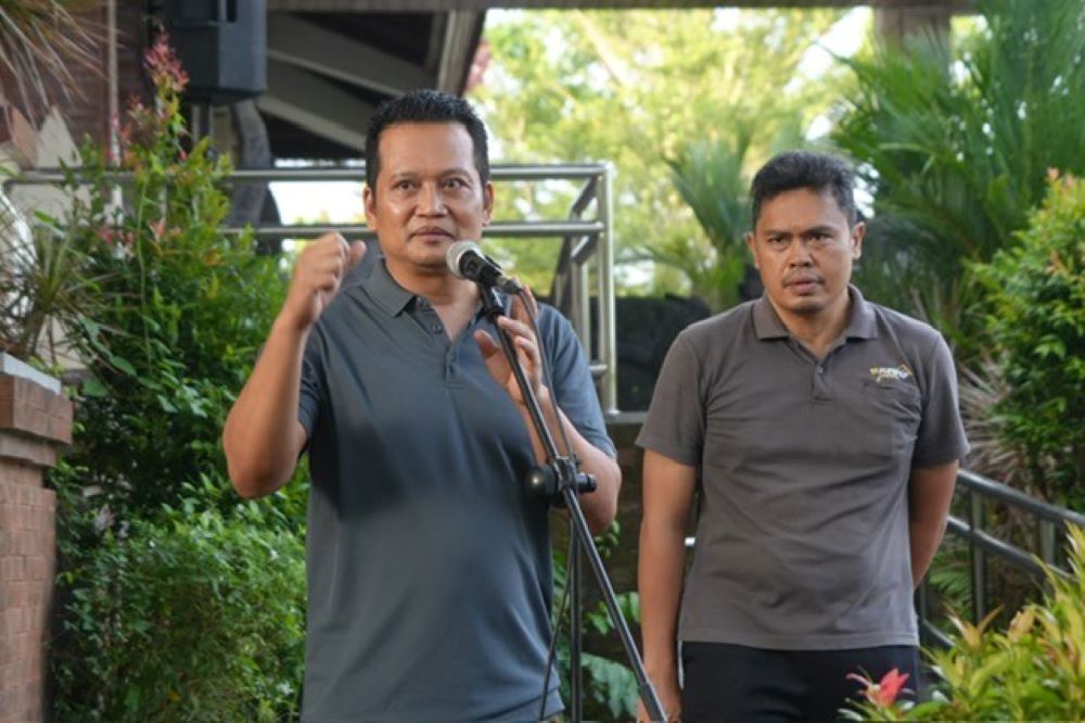 Bupati Jembrana Kembang Hartawan.