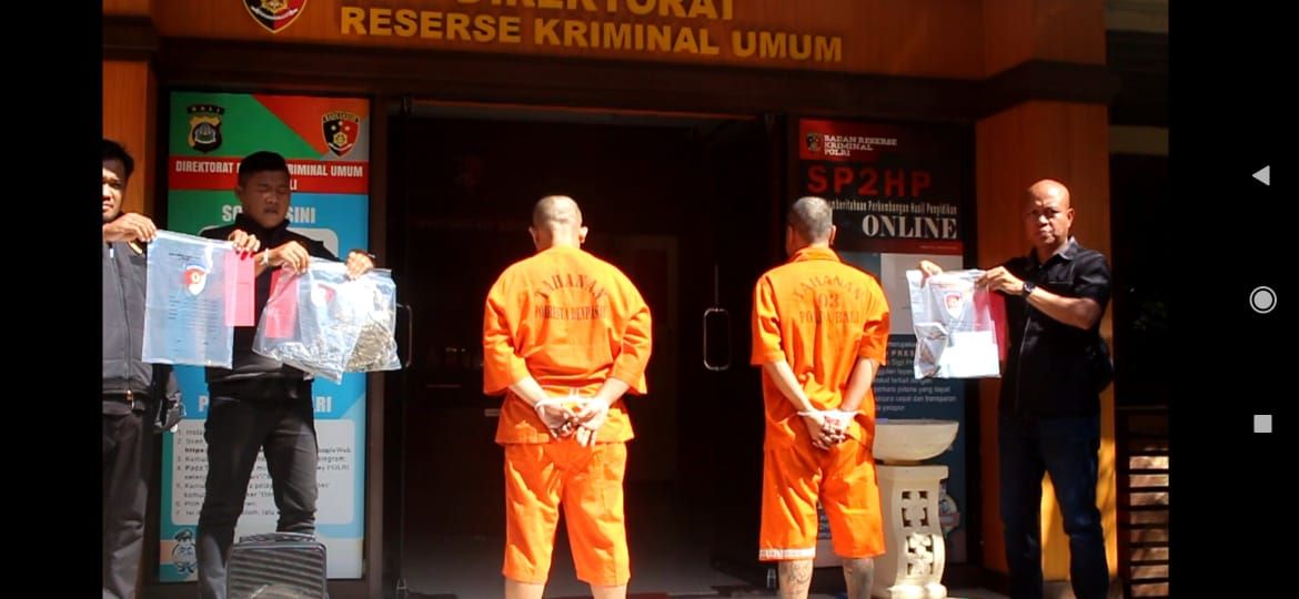 Dua orang tersangka kasus premanisme tangkapan Polda Bali diungkap ke publik.