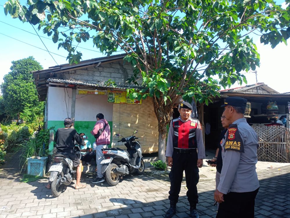 Polisi datangi rumah korban bocah tenggelam di Sungai Sedap Malam Denpasar.