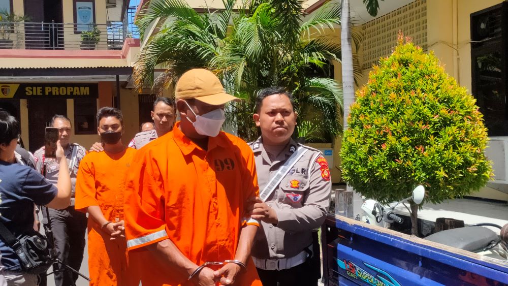 I Made Arcayana ,51, sopir Pick Up yang telantarkan dua remaja usai kecelakaan di Busungbiu Buleleng ditangkap.