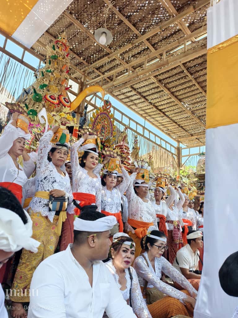 Karya pedudusann agung lan ngenteg linggih di Puri Agung Jro Kuta.