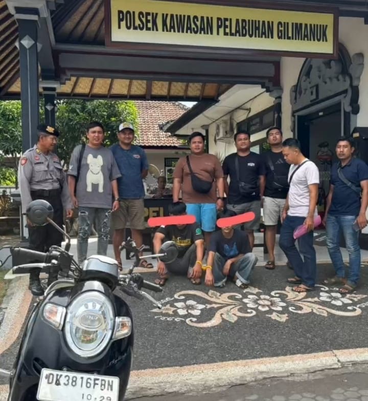 Dua terduga pelaku curanmor saat diamankan di Polsek Kawasan Pelabuhan Gilimanuk.