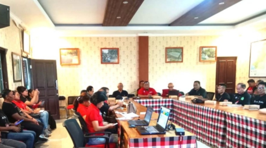 Dinas Komunikasi dan Informatika (Diskominfo) Kabupaten Tabanan saat melaksanakan Sosialisasi Sistem Penghubung Layanan Pemerintah.