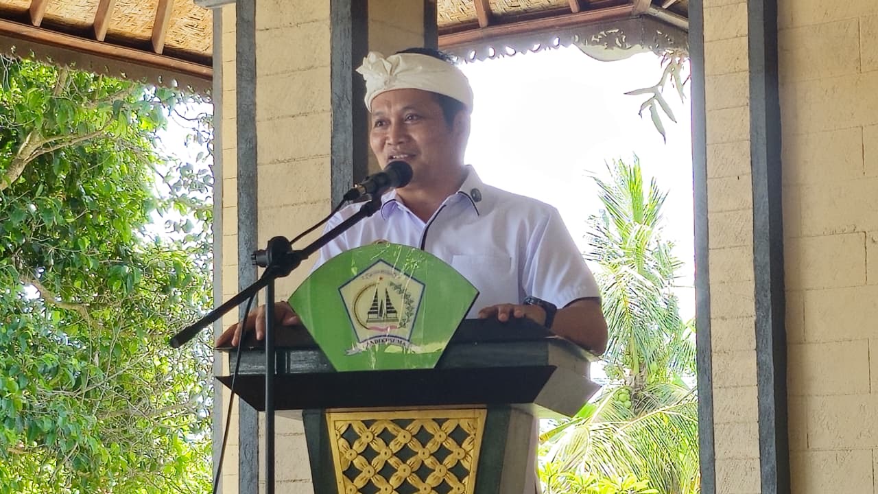 Bupati Jembrana I Made Kembang Hartawan