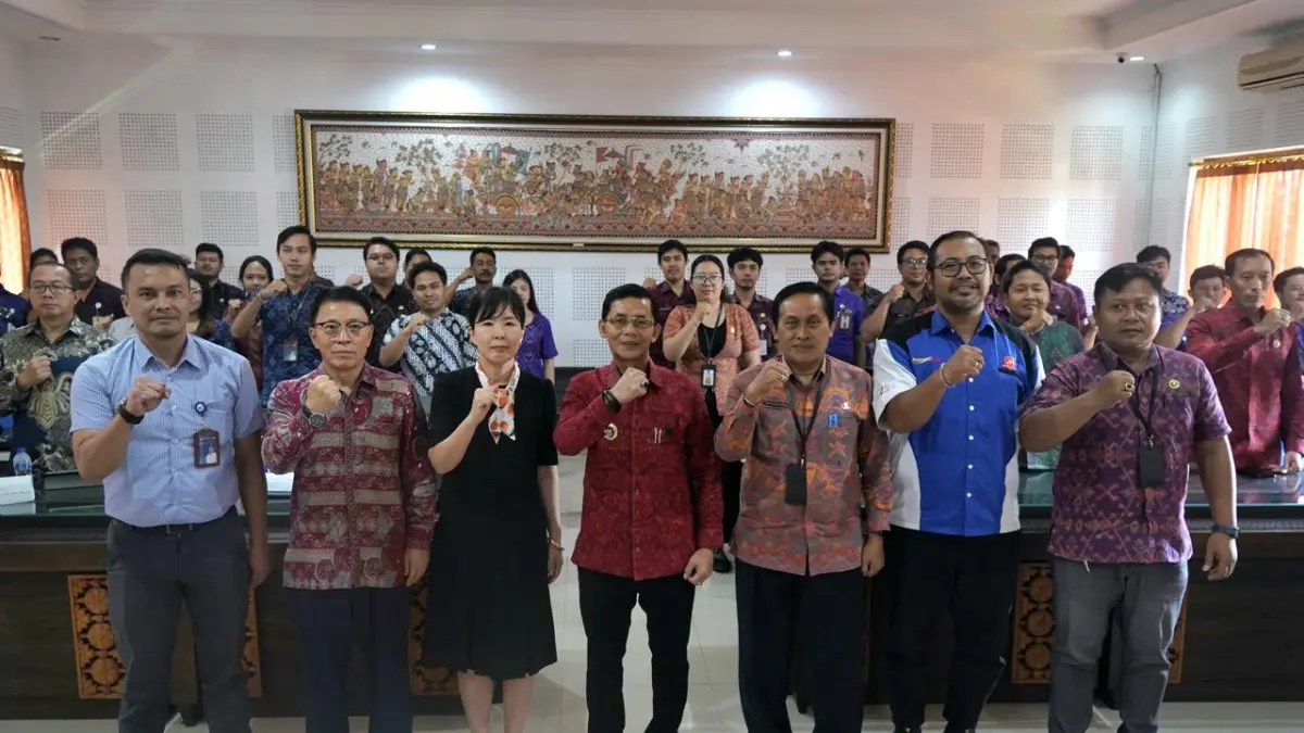 FGD: Bupati Klungkung I Made Satria membuka FGD keamanan siber. (ist)