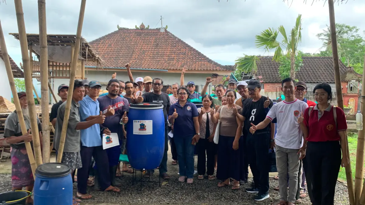 Warga Banjar Warnasari Kelod, Desa Warnasari, Kecamatan Melaya, Jembrana merealisasikan inovasi Pengelolaan sampah. (ist)