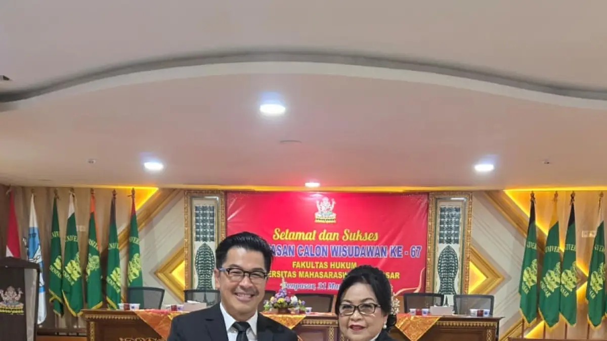 Prof. Dr. Ir. Anastasia Sulistyawati dan putranya Dr. Putu Agung Prianta