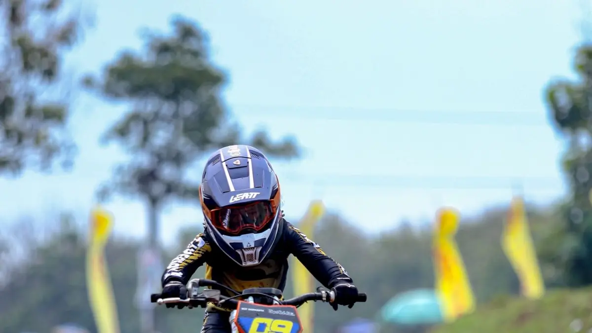 Crosser cilik asal Jembrana, Kadek Boy Kanaya Darmanta. (ist)