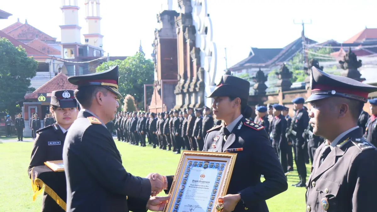Kapolres Jembrana AKBP Kadek Citra Suparwati raih penghargaan peringkat 1 Kuasa Pengguna Anggaran Inspiratif. (ist)