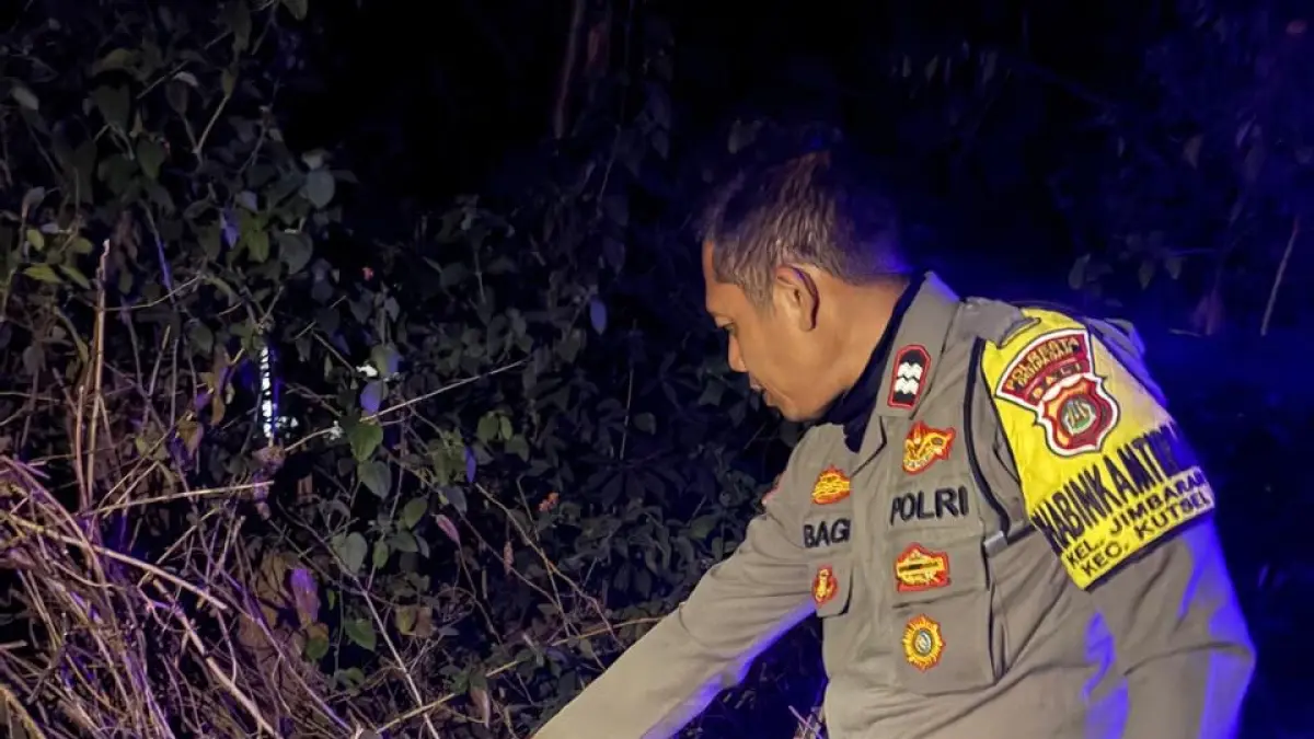 Polisi datangi TKP penemuan bayi di Jimbaran. (ist)