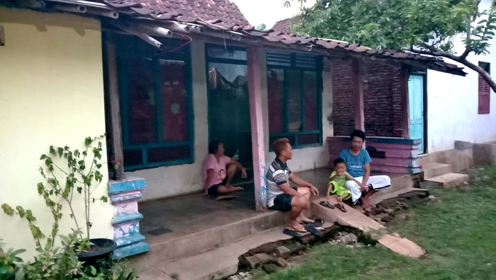 TKP : Penampakan rumah Mbah Komariyah di Desa Lebo, Kecamatan Gringsing, Kabupaten Batang, korban penyiraman air panas.