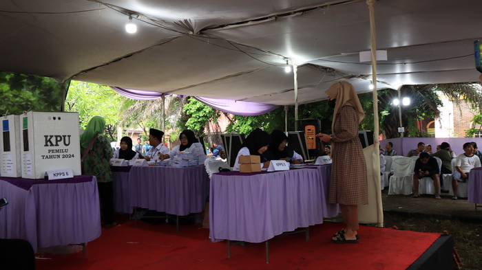 SIMULASI PEMILU : Salah satu TPS panggung yang disiapkan KPU Kota Pekalongan di wilayah Pekalongan Barat.