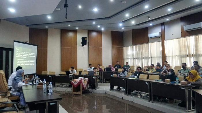 SOSIALISASI : Kepala Bappeda Kota Pekalongan Cayekti Widigdo melakukan sosialisasi Lomba Krenova dan Pindah Tahun 2024, Jumat 2 Februari 2024.