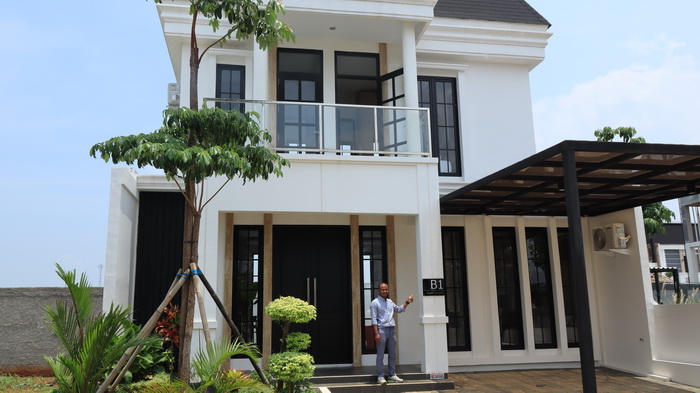 MEMAH: Salah satu unit rumah mewah di perumahan The Royal Calista Batang.