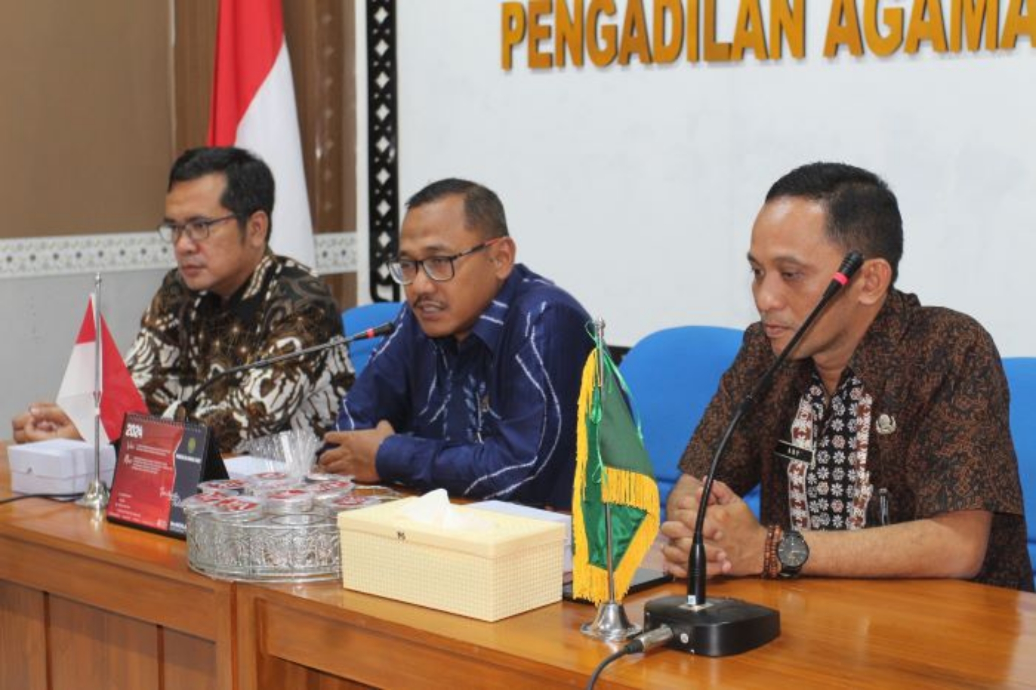 DATA PERCERAIAN: Pengadilan Agama Kabupaten Pekalongan saat pertemuan dengan Dinas Kominfo setempat membahas soal penyiaran atau publikasi, beberapa waktu lalu.