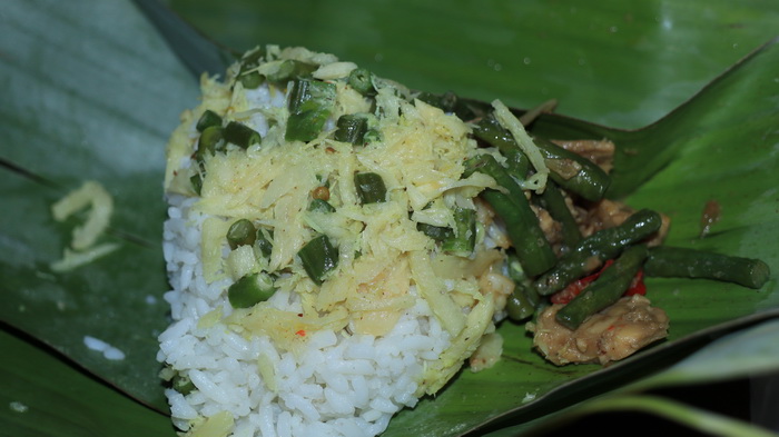 SEDAP: Kuliner khas Pekalongan Megono juga bisa dibuat dari rebung dan kacang panjang, tetap sedap dan nikmat.