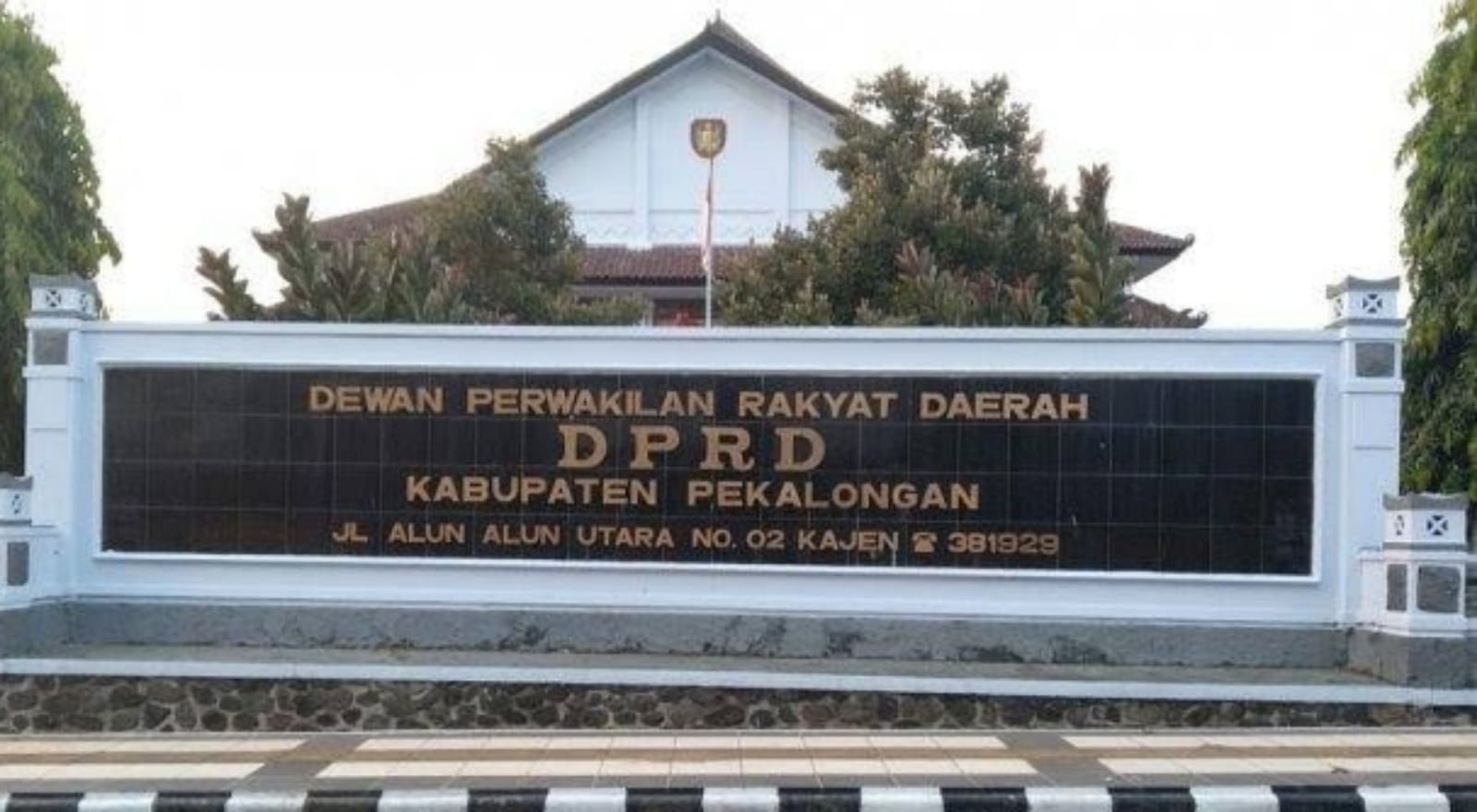 Gedung DPRD Kabupaten Pekalongan.