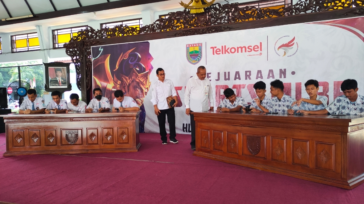 SERU: Pertandingan e-sport Mobile Legends ramaikan perayaan HUT Batang ke 58. (Riyan Fadli Jawa Pos Metro Pekalongan)