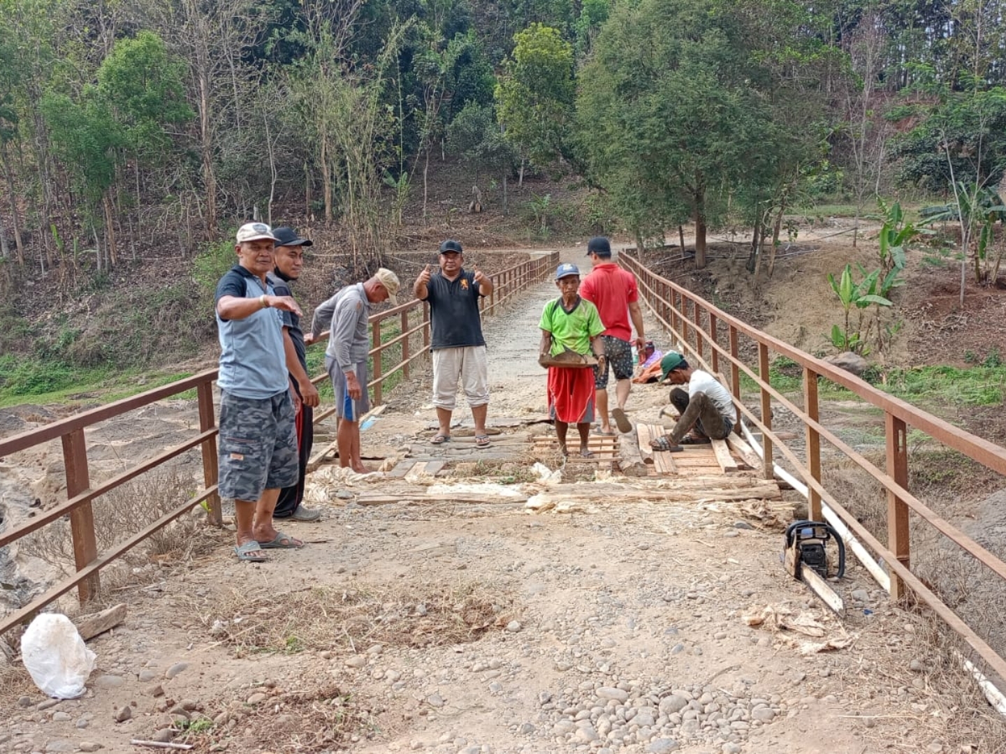 RUSAK: Kondisi Jembatan Suromadu yang telah rusak parah dan akan diperbaiki tahun ini. (Istimewa)