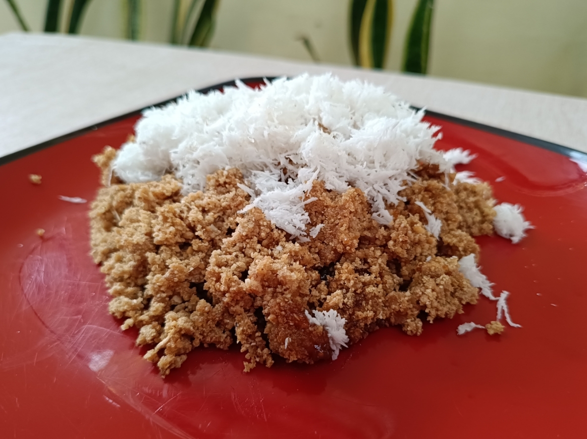Makanan tradisional Tiwul (Riyan Fadli Jawa Pos Metro Pekalongan)