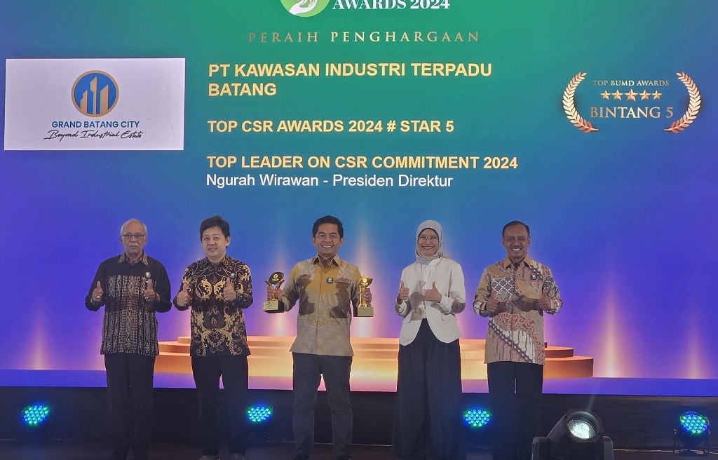 PT kawasan Industri Terpadu (KIT) Batang mendapatkan penghargaan TOP CSR Award Bintang 5 dan TOP Leader on CSR Commitment 2024. (Istimewa)