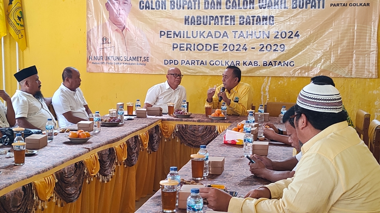 POLITIK: Komunikasi politik yang dilakukan Partai Gerindra dengan Golkar menyambut Pilkada 2024. (Riyan Fadli Jawa Pos Metro Pekalongan)
