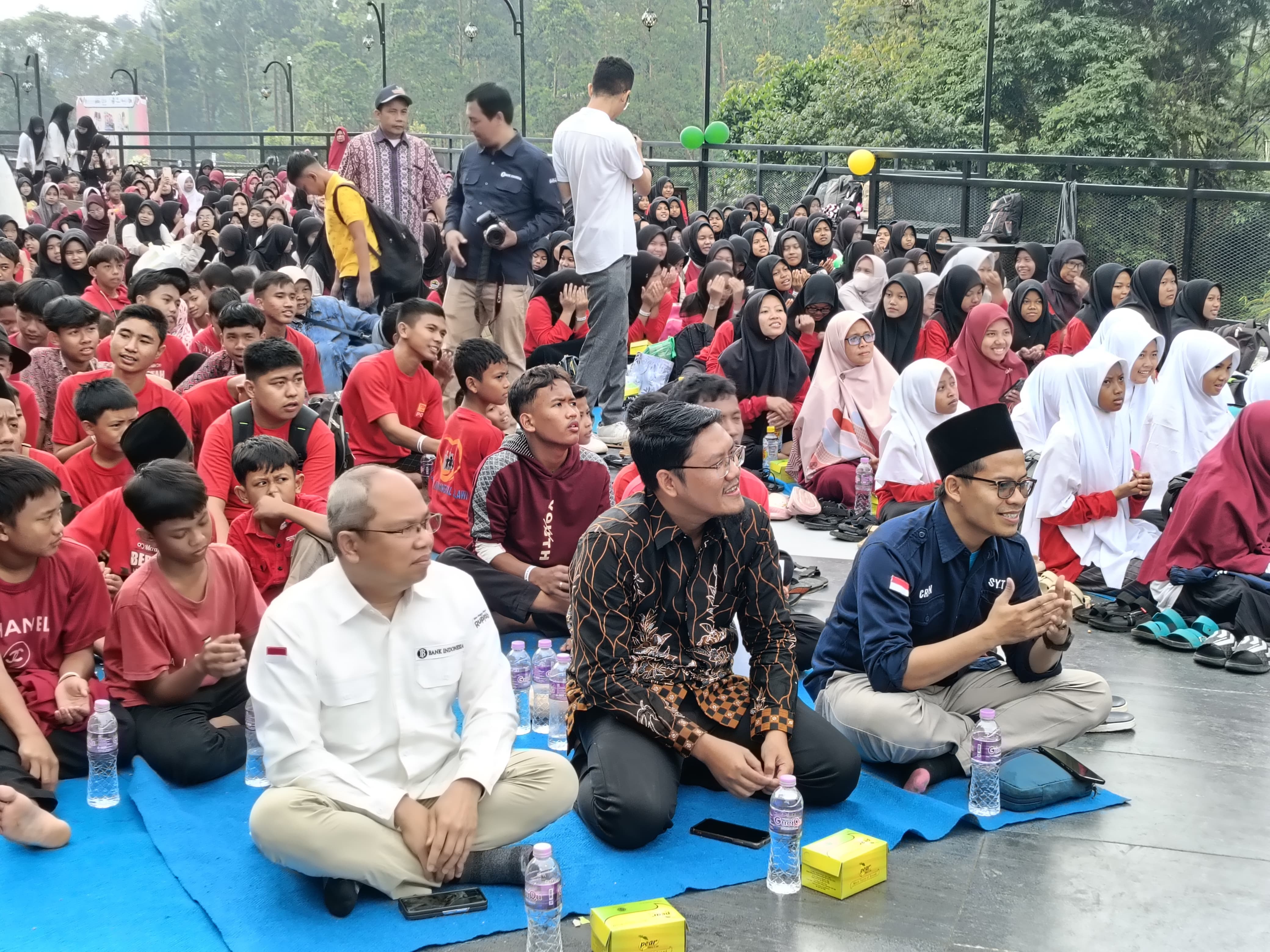 ANTUSIAS: Peserta sosialisasi CBP dan QRIS cukup antusias menyimak materi yang disampaikan,Sabtu (10/8/2024).