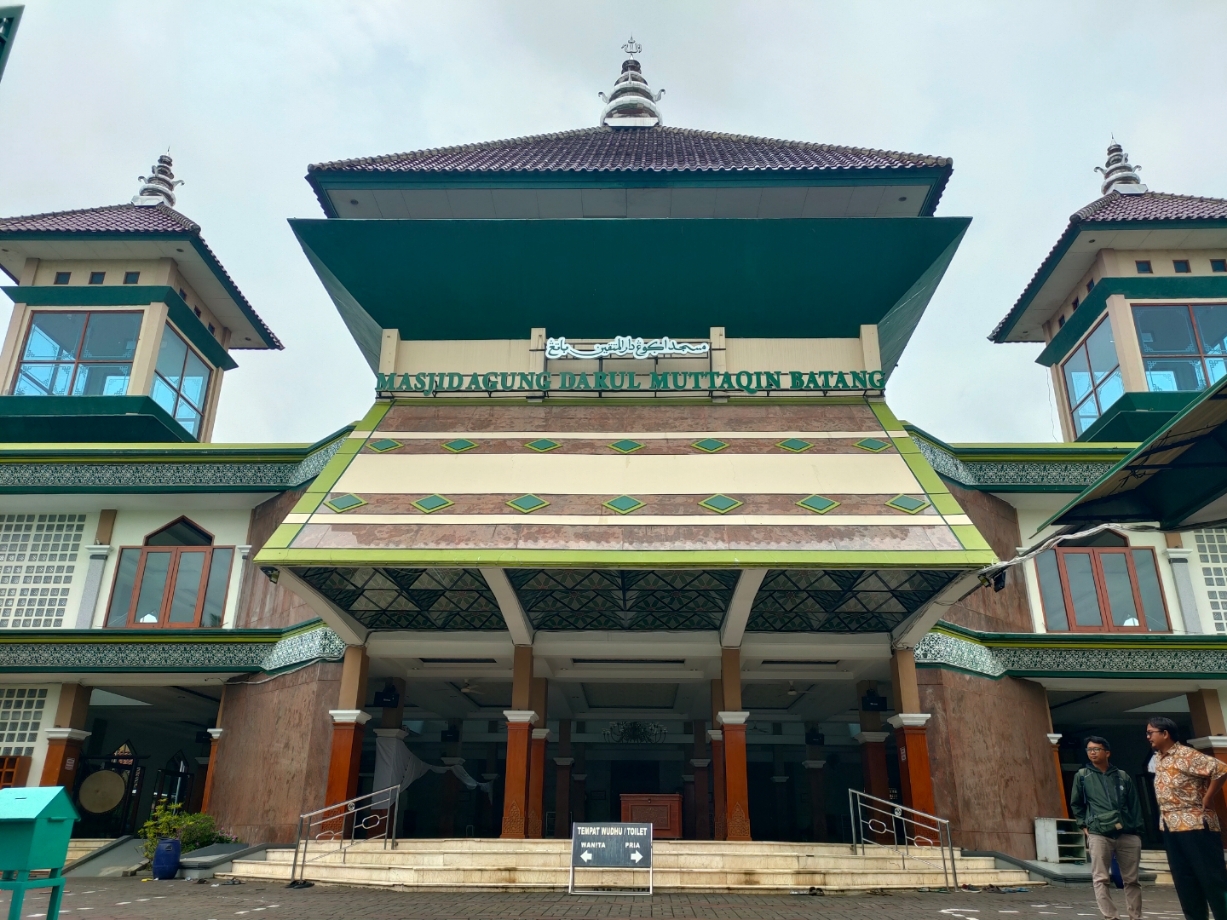 Masjid Agung Darul Muttaqin Batang