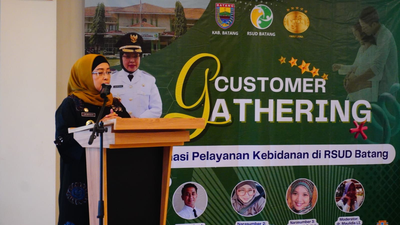 Pj Bupati Batang Lani Dwi Rejeki dalam acara customer gathering RSUD Batang.