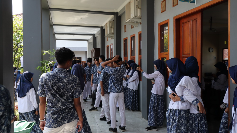 AKTIVITAS&nbsp;NORMAL: Siswa SMAN 3 Kota Pekalongan sudah beraktifitas normal belajar, usai menggelar&nbsp;aksi demo sehari sebelumnya.