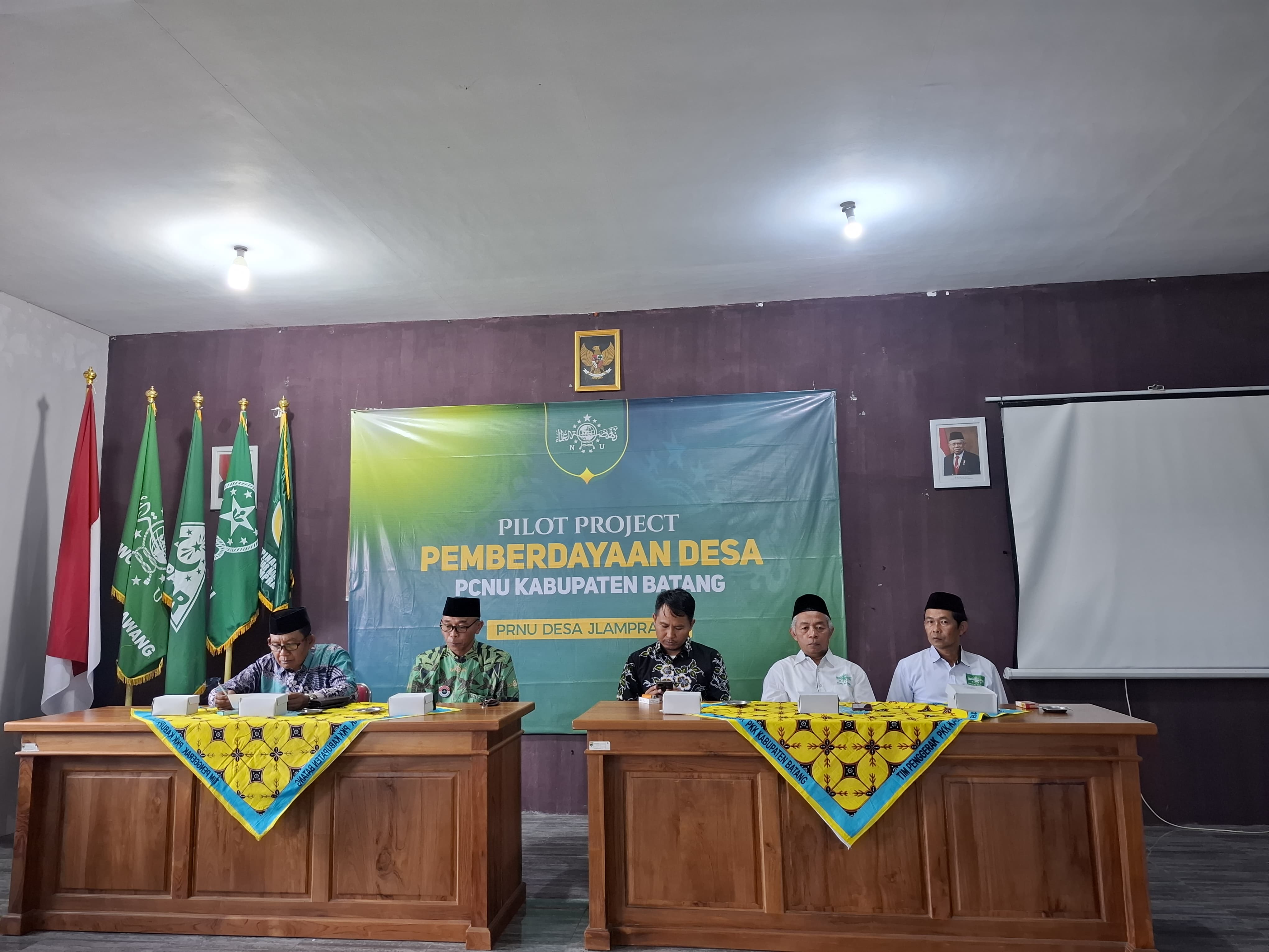 MANDIRI: Proses pembentukan pilot project yang dilakukan PCNU Batang di Desa Jlamprang.