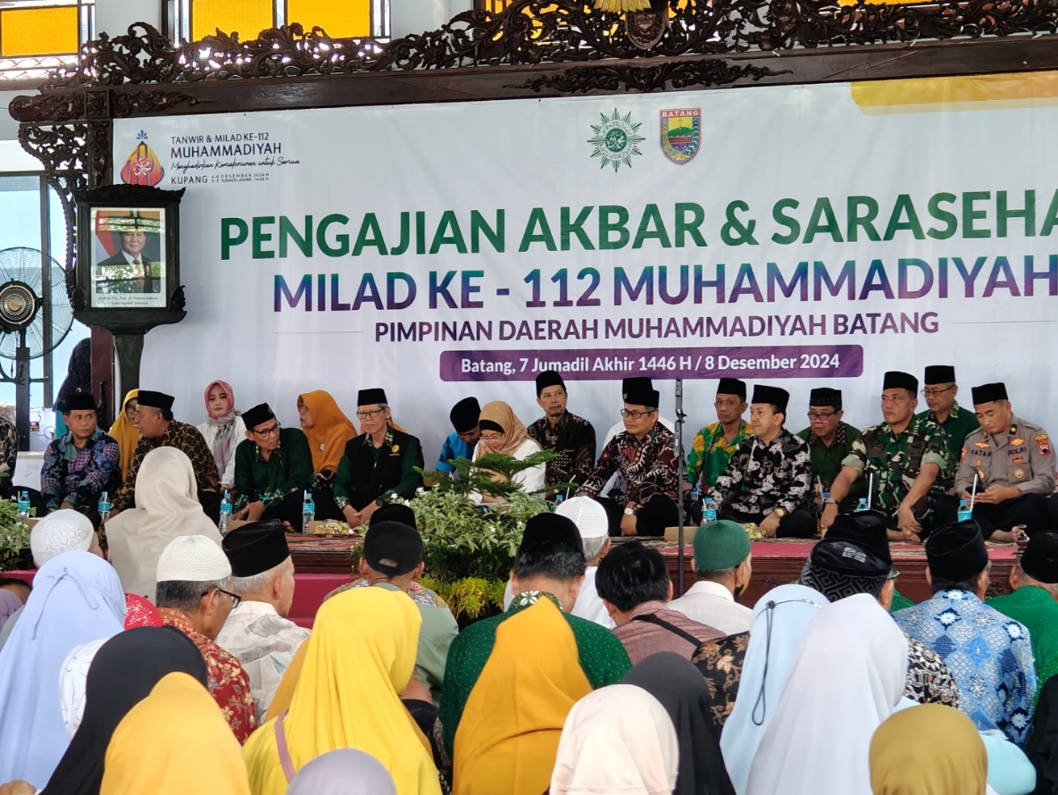 MILAD: Peringatan milad Muhammadiyah di Kabupaten Batang yang digelar di Pendopo Kabupaten Batang.