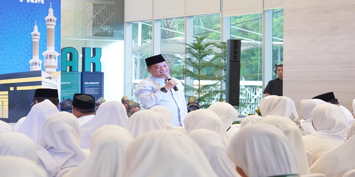 APRESIASI UMKM : Direktur Utama PNM Arief Mulyadi berterima kasih kepada ibu-ibu pengusaha ultra mikro karena telah memberikan dampak luar biasa kepada keluarga prasejahtera lainnya.
