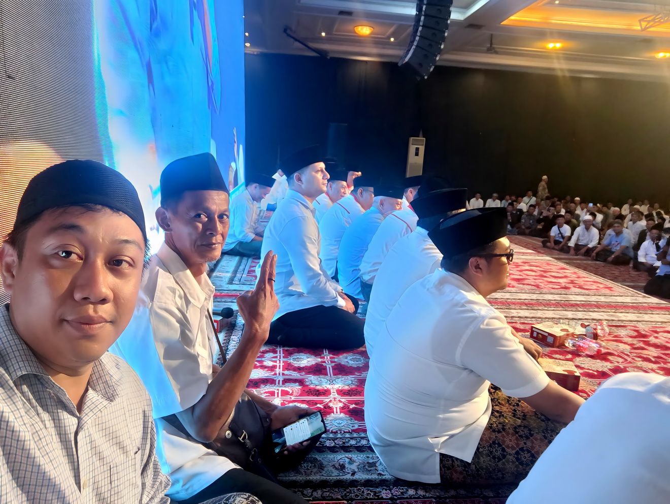 PENGAJIAN - Erick saat mengikuti pengajian rutin beberapa waktu kemarin di&nbsp;Majelis Habib Zaky Al Habsyi, Kauman, Kota Pekalongan