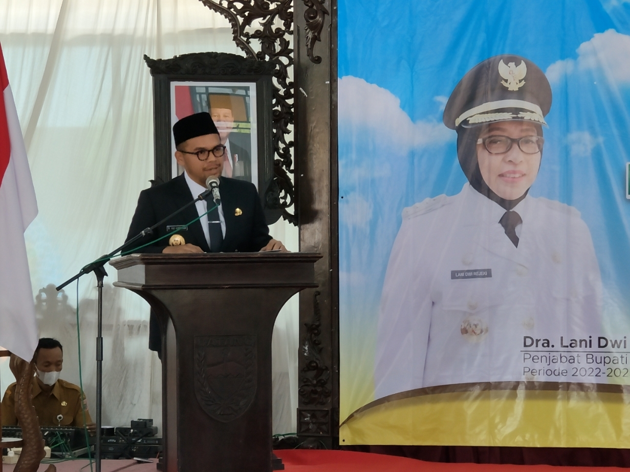 Bupati Batang M Faiz Kurniawan