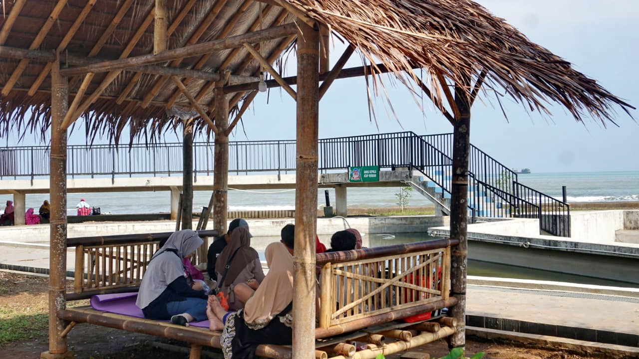 WISATA - Salah satu wisata di Kota Pekalongan TWL di Pekalongan Utara yang terjangkau namun asyik.
