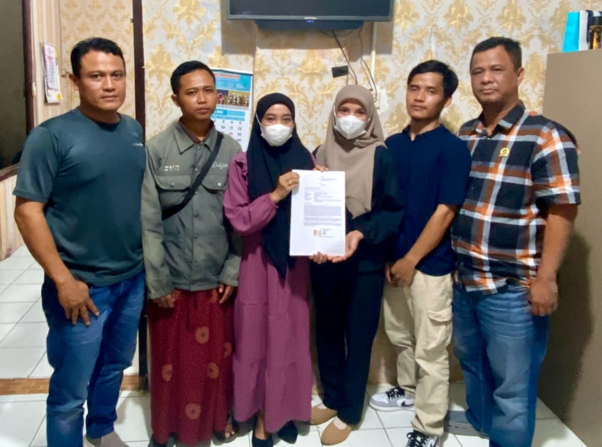 DAMAI - Kedua belah pihak yang berkasus terkait curhat medsos, lapor polisi sepakat damai.